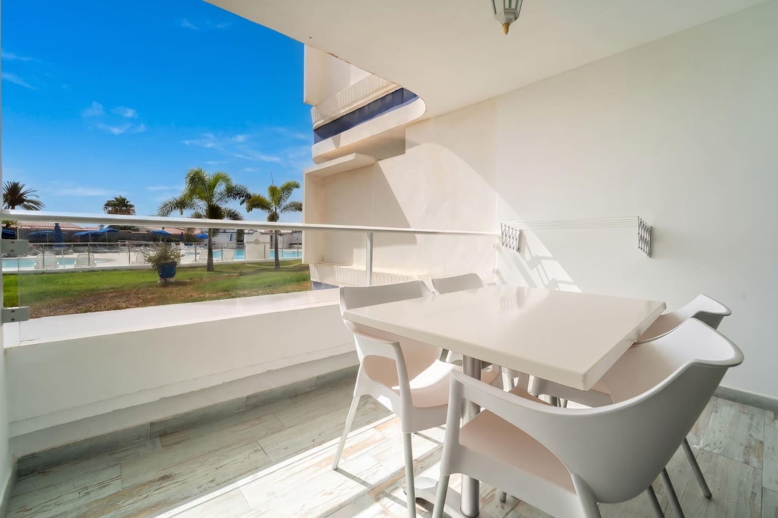 1 bedroom Apartment for sale in Playa del Ingles with pool - € 295,000 (Ref: 9994186)