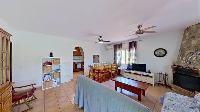 8 slaapkamer Finca/Landhuis te koop in El Perelló met zwembad - € 399.000 (Ref: 10026607)