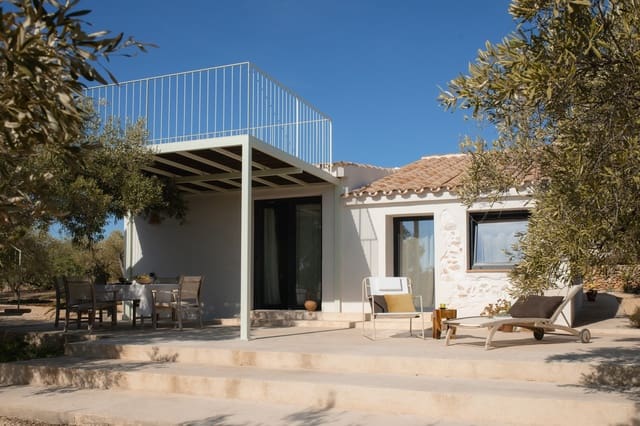 2 bedroom Finca/Country House for sale in L'Ampolla - € 315,000 (Ref: 10132162)