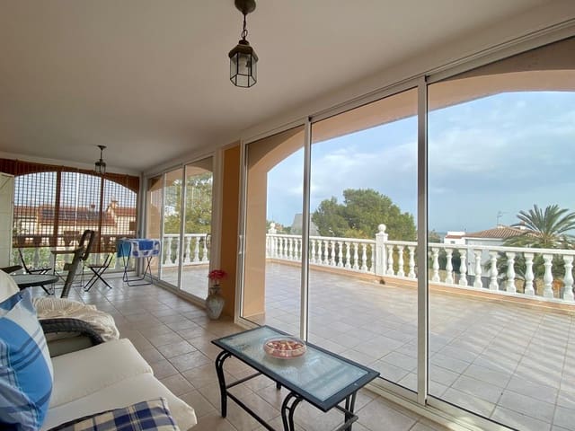 Chalet de 4 habitaciones en L'Ampolla en venta con piscina garaje - 530.000 € (Ref: 10172127)
