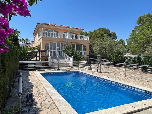 Chalet de 4 habitaciones en L'Ampolla en venta con piscina garaje - 530.000 € (Ref: 10172127)