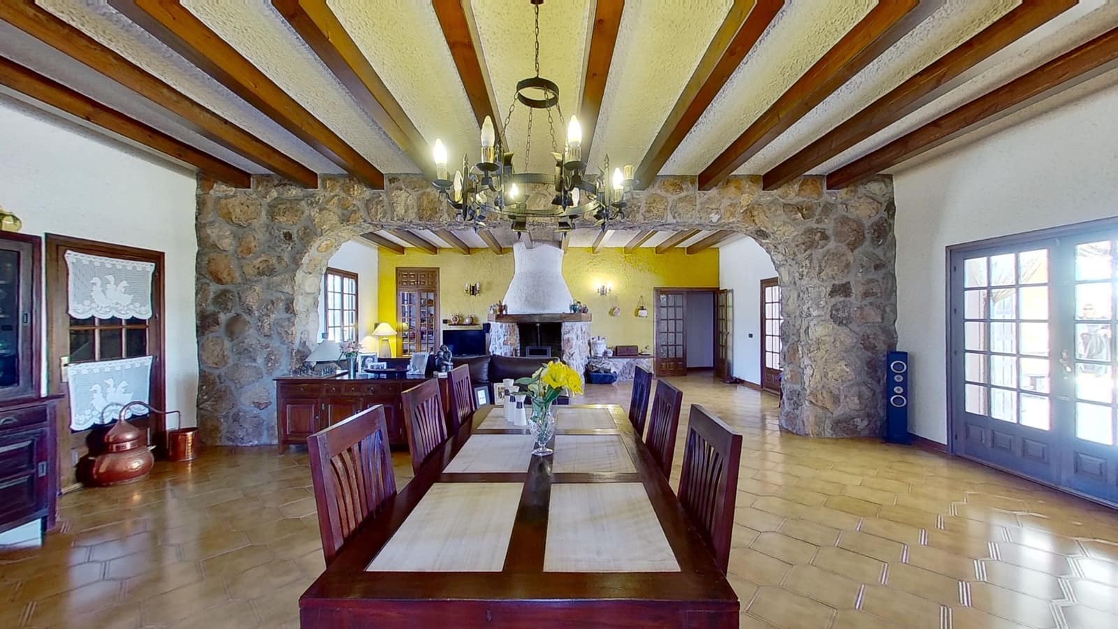 4 bedroom Villa for sale in L'Ampolla with garage - € 449,000 (Ref: 10174206)