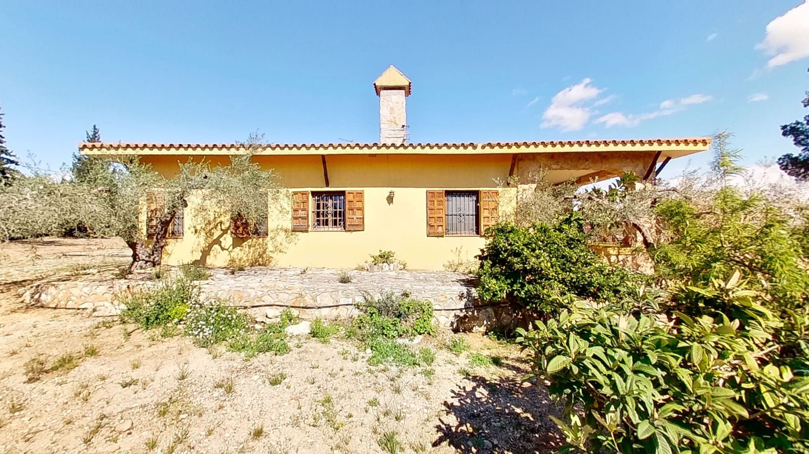 4 bedroom Villa for sale in L'Ampolla with garage - € 449,000 (Ref: 10174206)