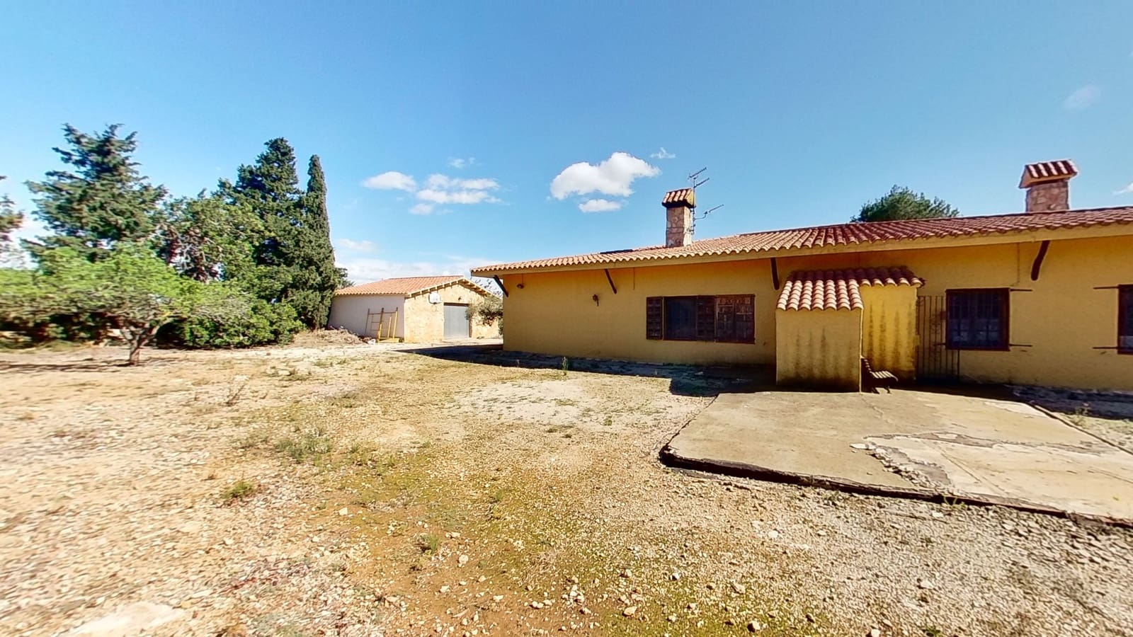 4 bedroom Villa for sale in L'Ampolla with garage - € 449,000 (Ref: 10174206)