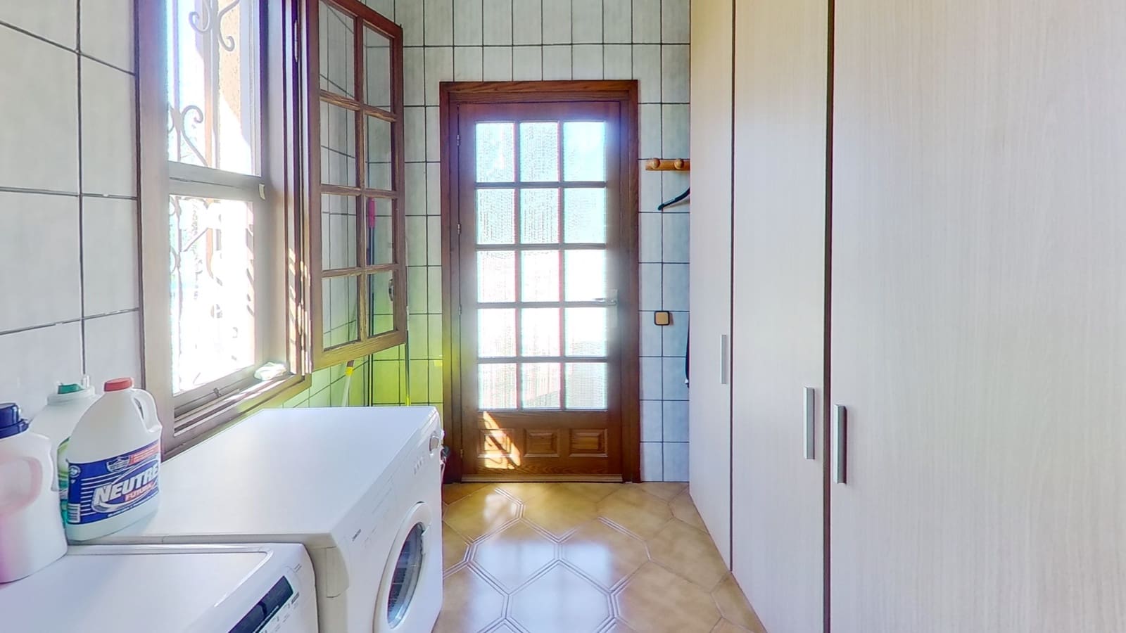 4 soveværelse Finca/Landehus til salg i L'Ampolla med garage - € 445.000 (Ref: 8393270)