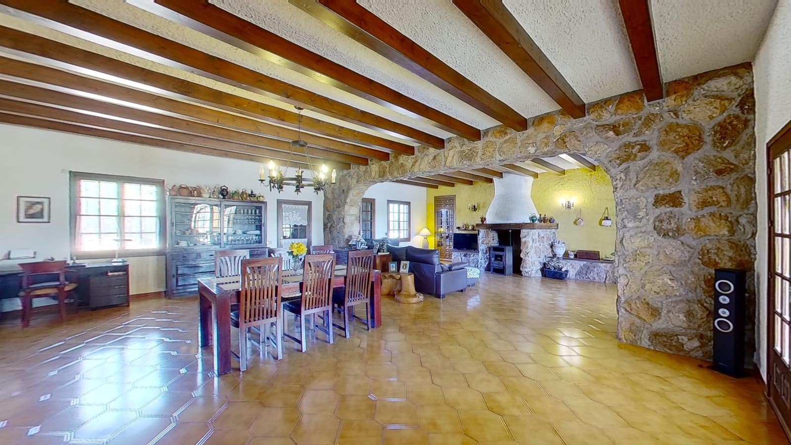 4 soveværelse Finca/Landehus til salg i L'Ampolla med garage - € 445.000 (Ref: 8393270)