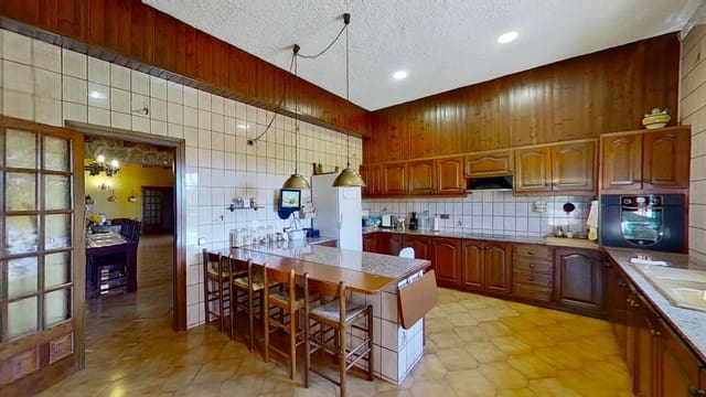 4 bedroom Finca/Country House for sale in L'Ampolla with garage - € 445,000 (Ref: 8393270)