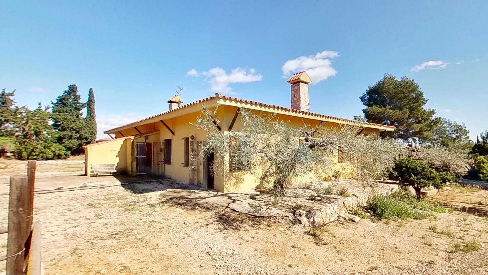 4 soveværelse Finca/Landehus til salg i L'Ampolla med garage - € 445.000 (Ref: 8393270)