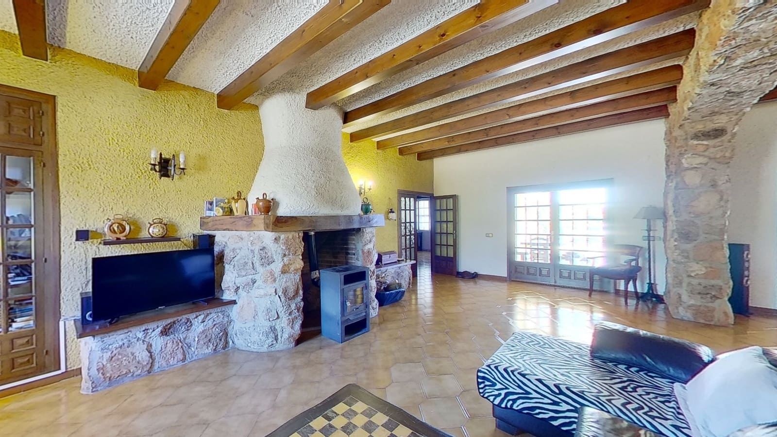 4 soveværelse Finca/Landehus til salg i L'Ampolla med garage - € 445.000 (Ref: 8393270)