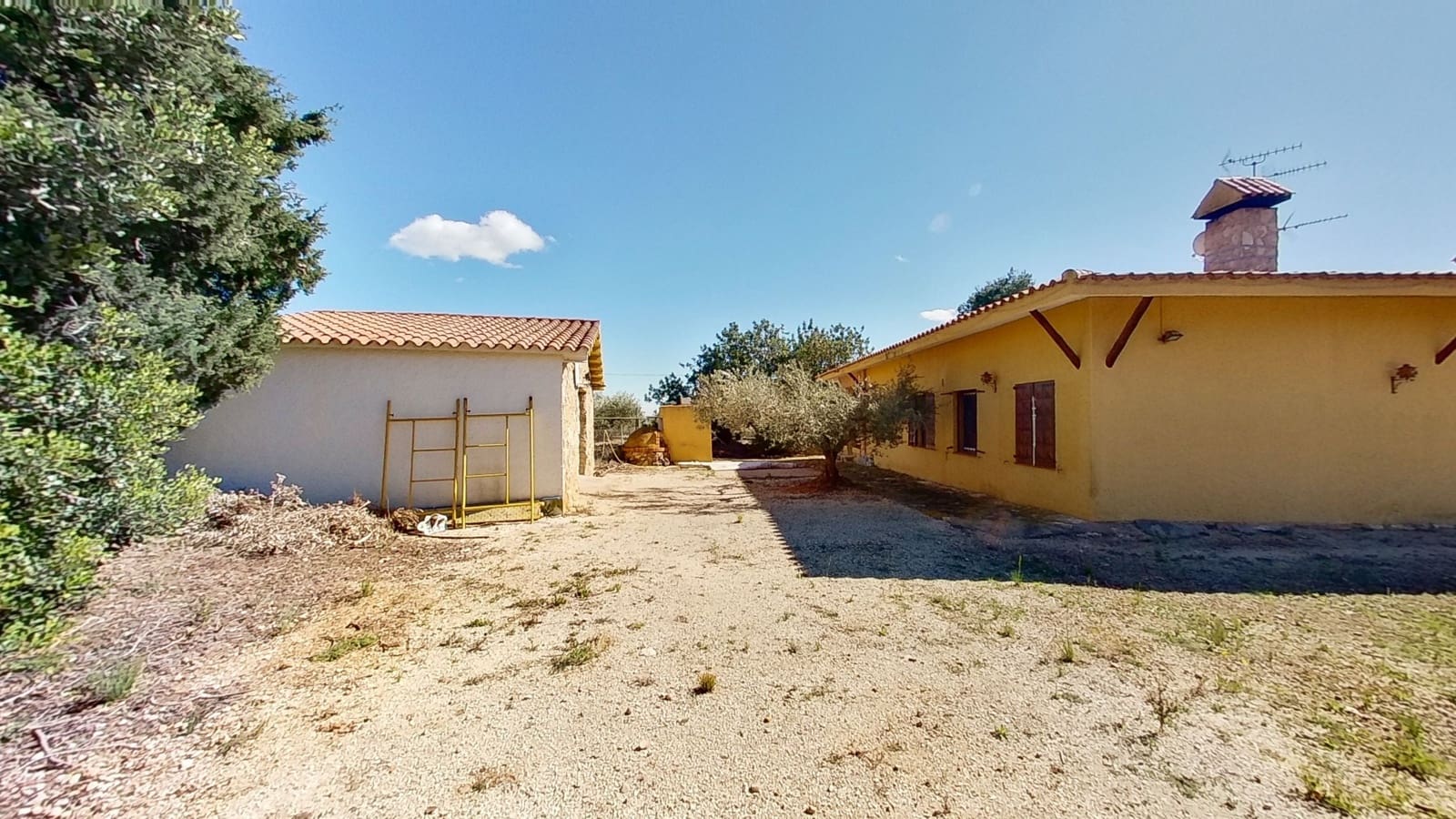 4 soveværelse Finca/Landehus til salg i L'Ampolla med garage - € 445.000 (Ref: 8393270)