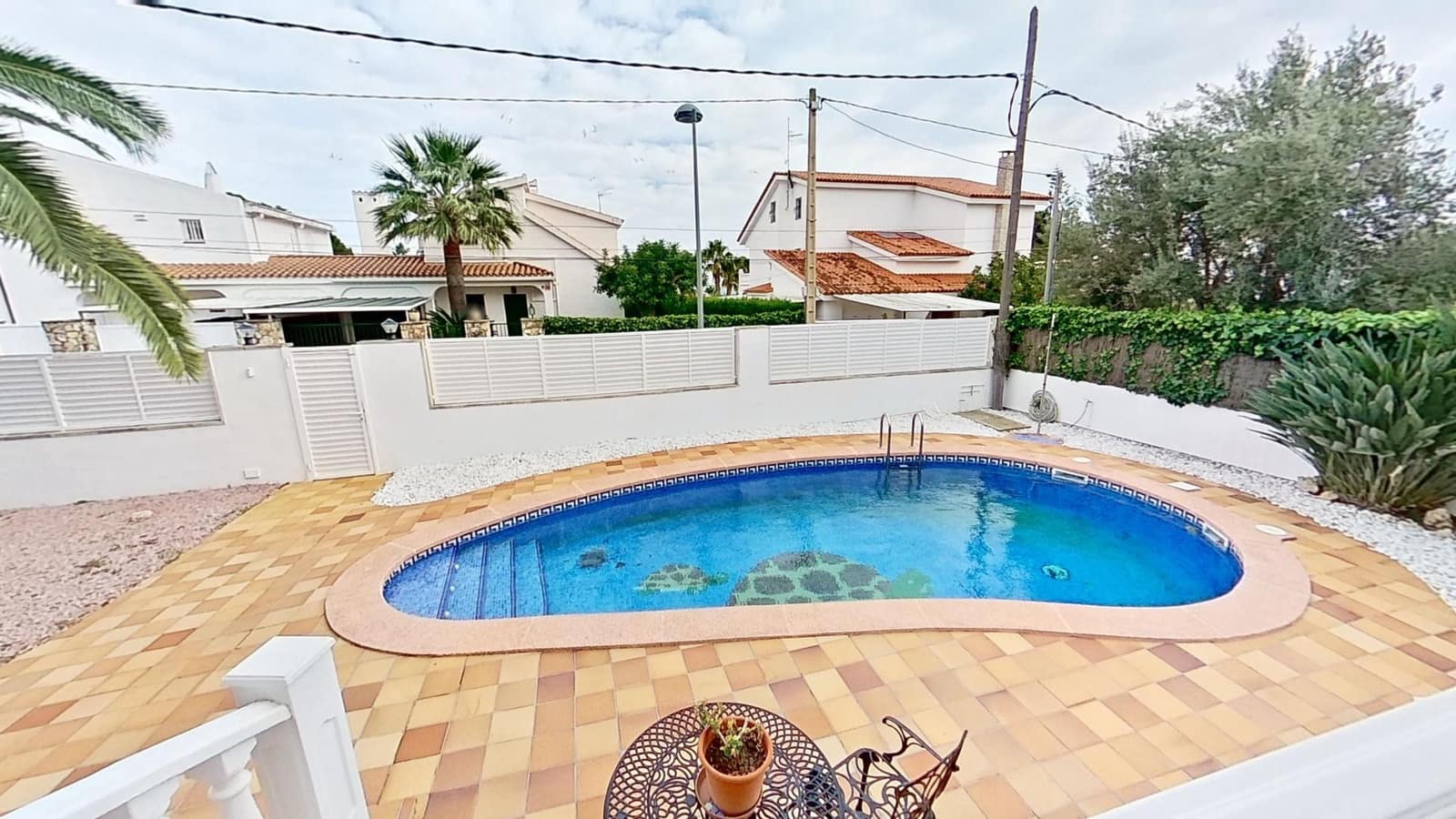 5 bedroom Villa for sale in L'Ampolla with pool garage - € 560,000 (Ref: 9237778)
