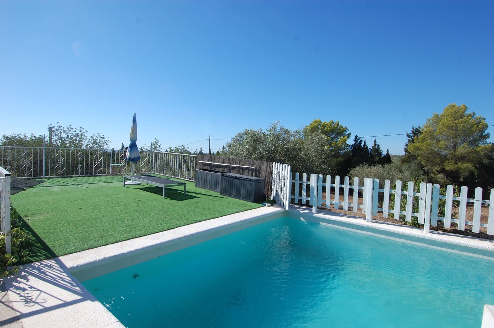 4 soveværelse Finca/Landehus til salg i L'Ampolla med swimmingpool garage - € 295.000 (Ref: 9303837)