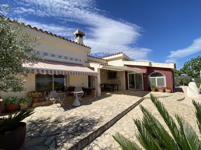 3 quarto Quinta/Casa Rural para venda em Tortosa com piscina - 530 000 € (Ref: 9316975)