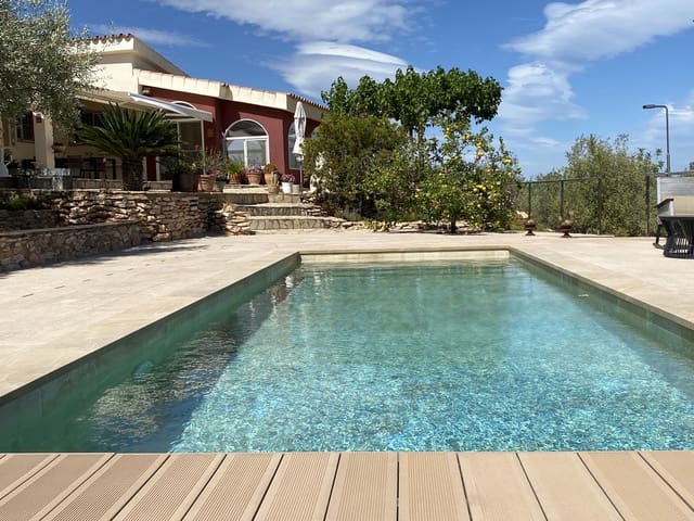 3 quarto Quinta/Casa Rural para venda em Tortosa com piscina - 530 000 € (Ref: 9316975)