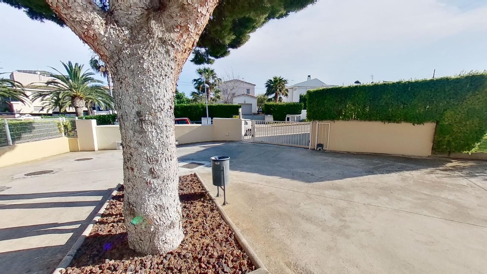 2 slaapkamer Strandappartement te koop in L'Ampolla met zwembad garage - € 210.000 (Ref: 9316978)