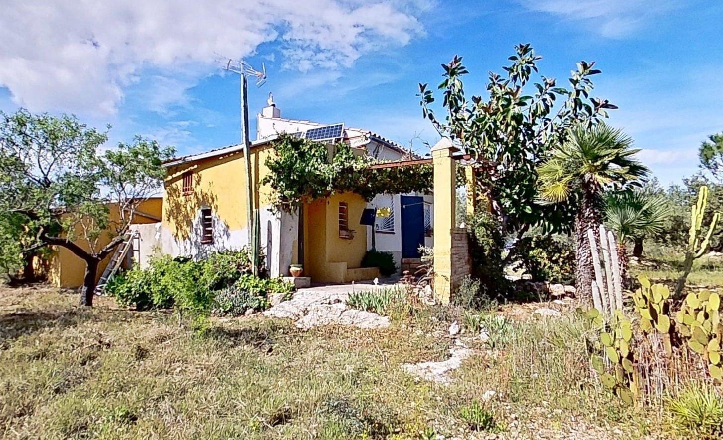 2 bedroom Finca/Country House for sale in L'Aldea with garage - € 145,000 (Ref: 9319173)