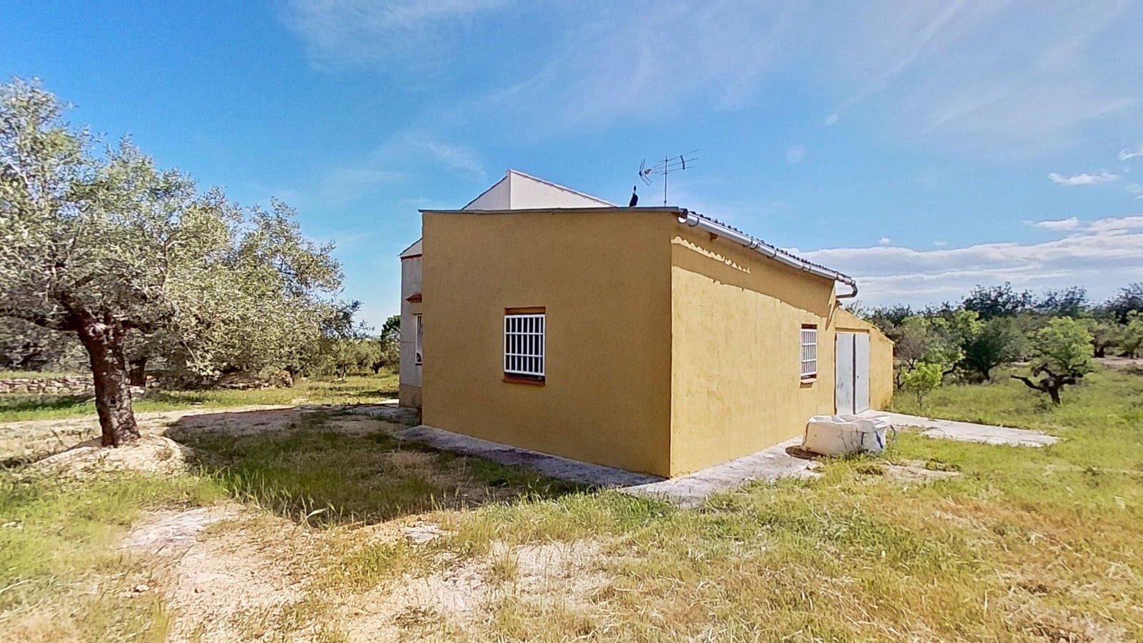 2 bedroom Finca/Country House for sale in L'Aldea with garage - € 145,000 (Ref: 9319173)