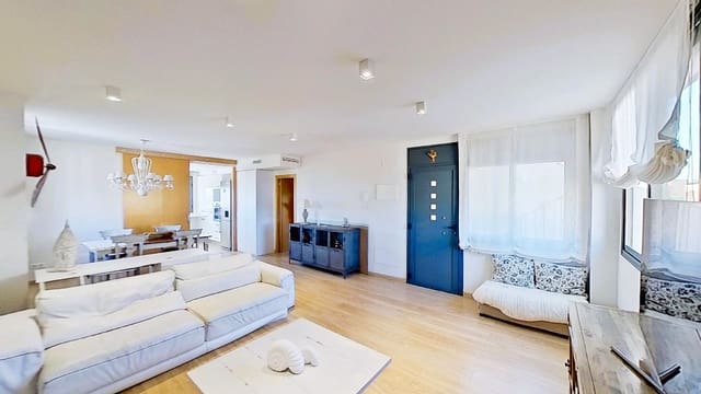 3 makuuhuone Omakotitalo myytävänä paikassa L'Ampolla mukana 
autotalli - 210 000 € (Ref: 9405865)