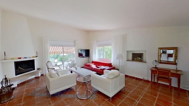 3 makuuhuone Maalaistalo myytävänä paikassa Tortosa mukana uima-altaan - 530 000 € (Ref: 9499884)