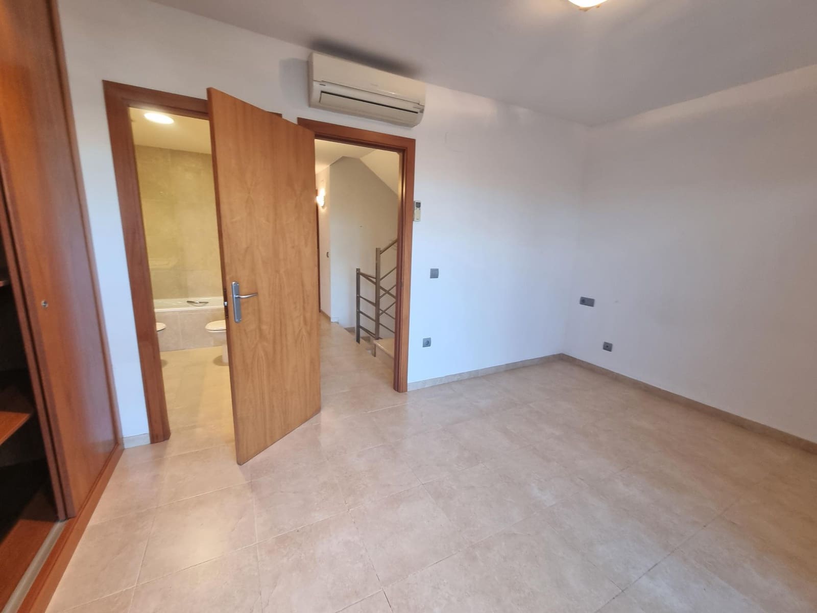 3 soverom Hus til salgs i L'Ampolla med svømmebasseng garasje - € 330 000 (Ref: 9569486)