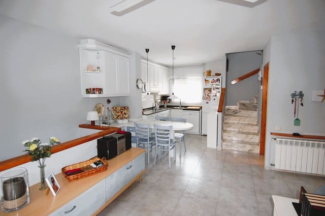 4 sypialnia Dom na sprzedaż w L'Ampolla z garażem - 300 000 € (Ref: 9575094)