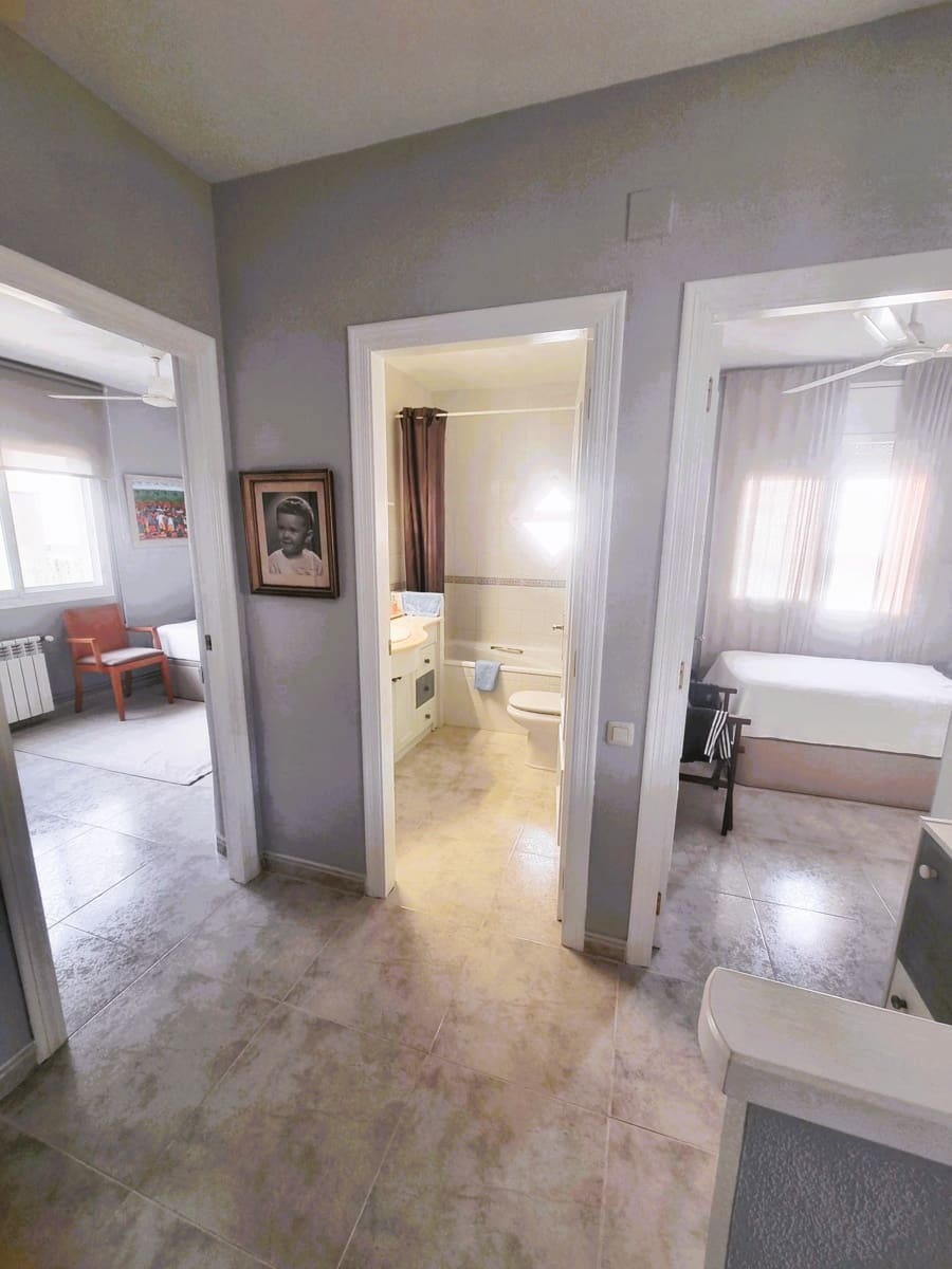 4 soveværelse Byhus til salg i L'Ampolla med garage - € 295.000 (Ref: 9799933)