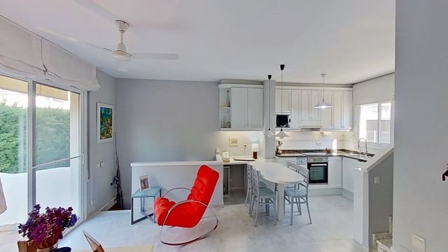 4 soveværelse Byhus til salg i L'Ampolla med garage - € 295.000 (Ref: 9799933)