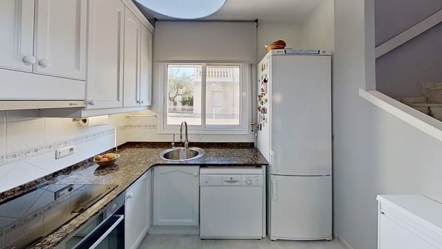 4 soveværelse Byhus til salg i L'Ampolla med garage - € 295.000 (Ref: 9799933)