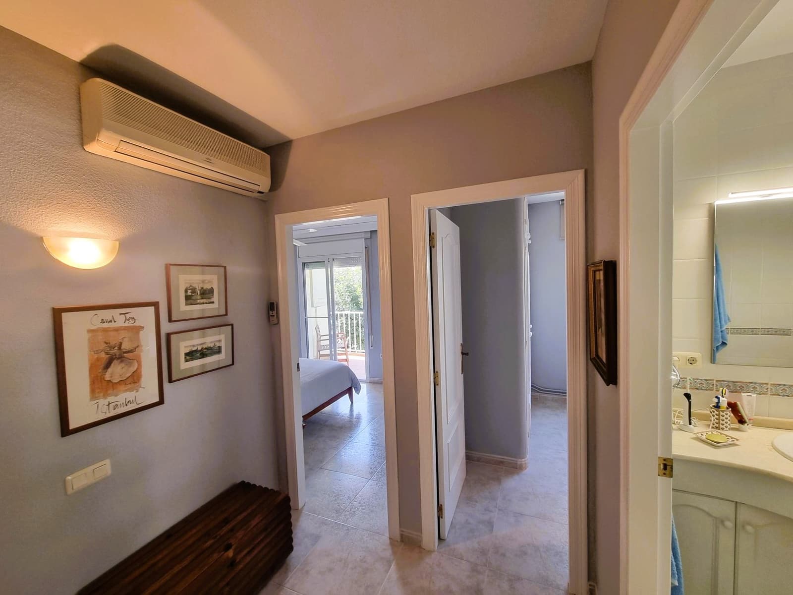 4 soveværelse Byhus til salg i L'Ampolla med garage - € 295.000 (Ref: 9799933)