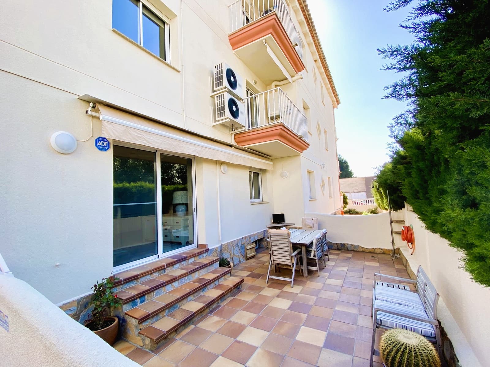 4 soveværelse Byhus til salg i L'Ampolla med garage - € 295.000 (Ref: 9799933)