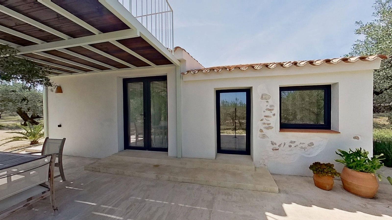 2 bedroom Finca/Country House for sale in Tortosa with garage - € 334,000 (Ref: 9819225)