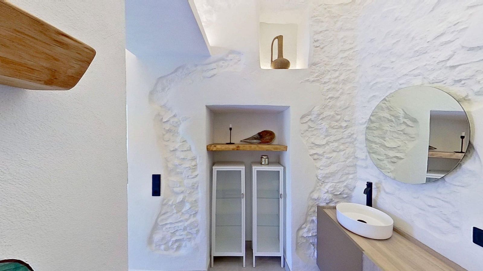 2 bedroom Finca/Country House for sale in Tortosa with garage - € 334,000 (Ref: 9819225)