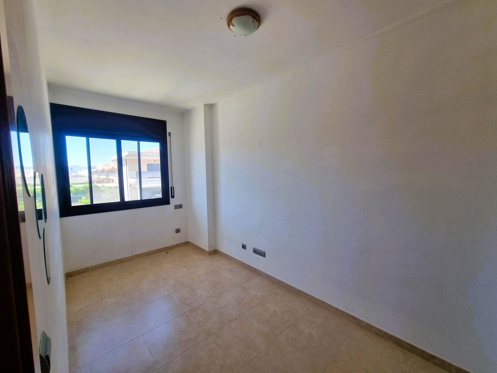 3 slaapkamer Huis te koop in L'Ampolla met zwembad garage - € 395.000 (Ref: 9889562)