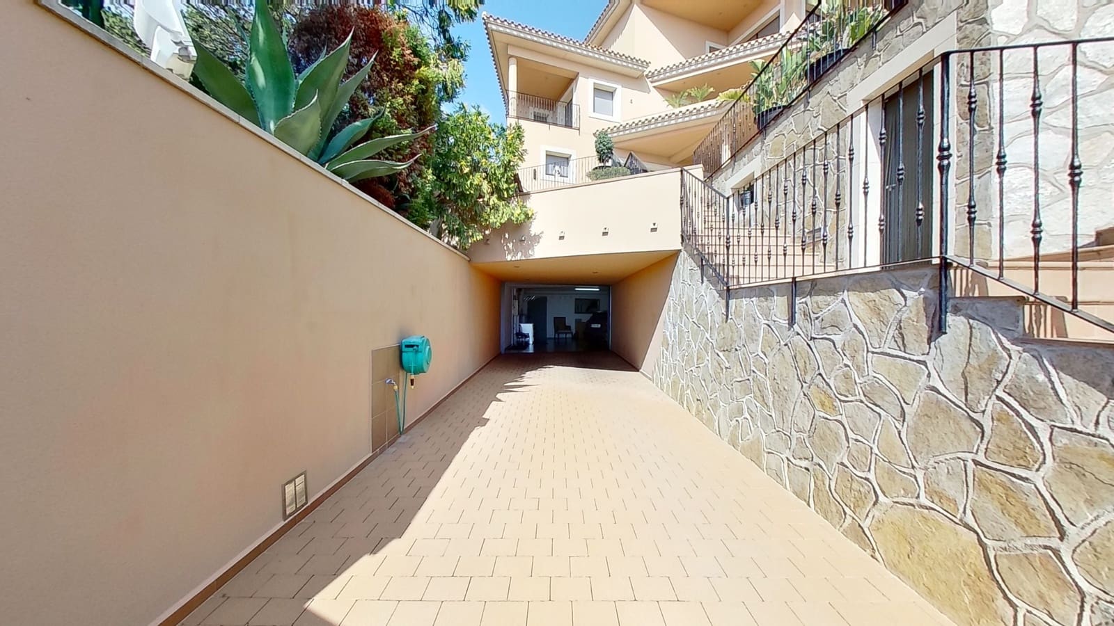 5 soveværelse Villa til salg i L'Ampolla med swimmingpool garage - € 1.300.000 (Ref: 9929975)
