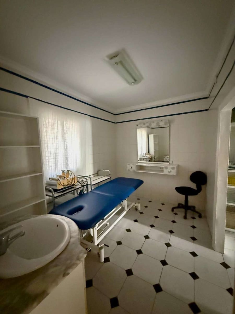 3 slaapkamer Huis te koop in Salobrena - € 150.000 (Ref: 10003497)