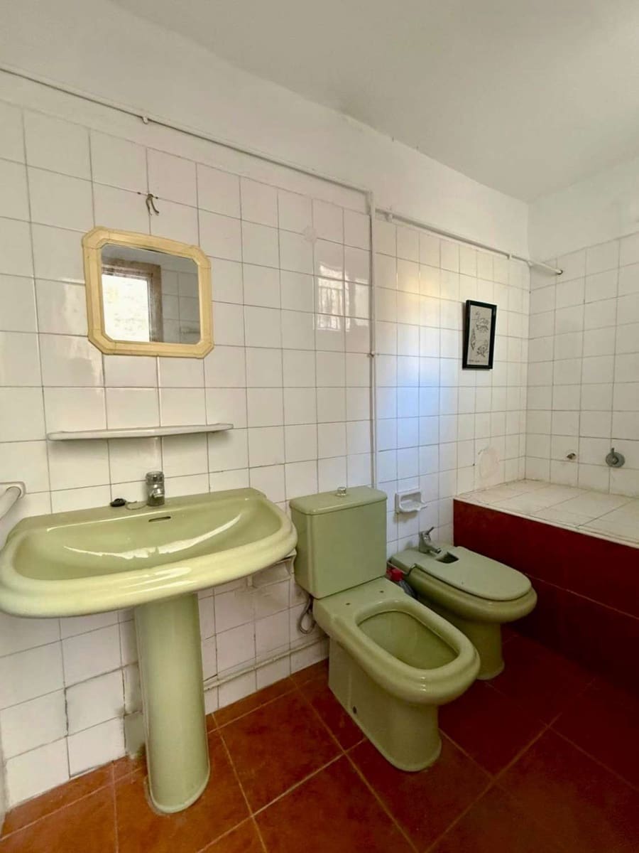 3 slaapkamer Huis te koop in Salobrena - € 150.000 (Ref: 10003497)