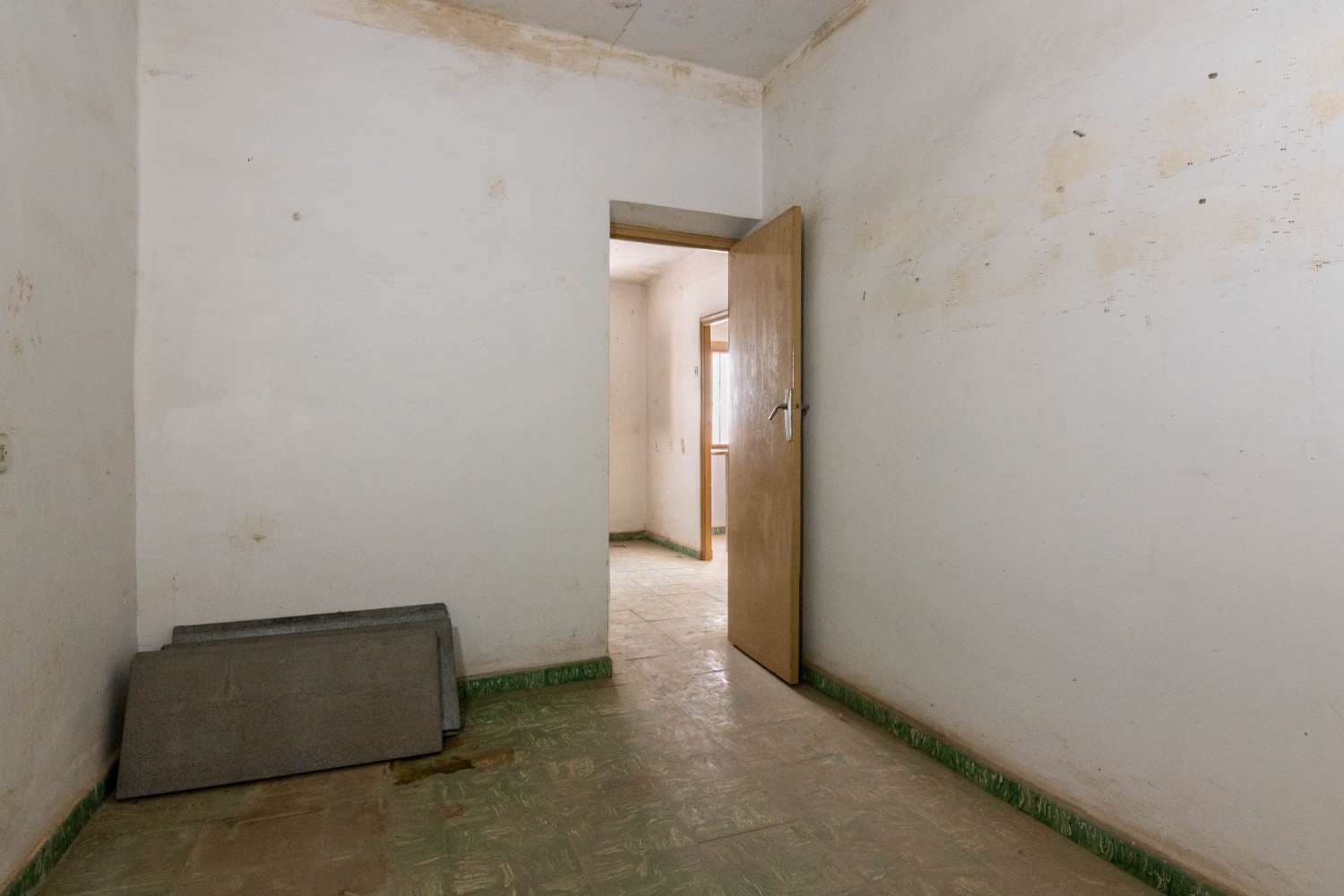 3 chambre Maison de Ville à vendre à Salobrena - 150 000 € (Ref: 10003497)