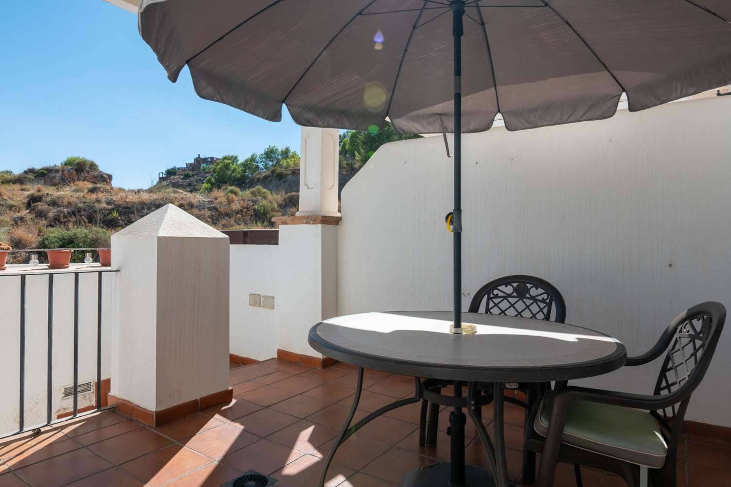 2 Zimmer Reihenhaus zu verkaufen in Salobrena mit Pool Garage - 310.000 € (Ref: 10031560)