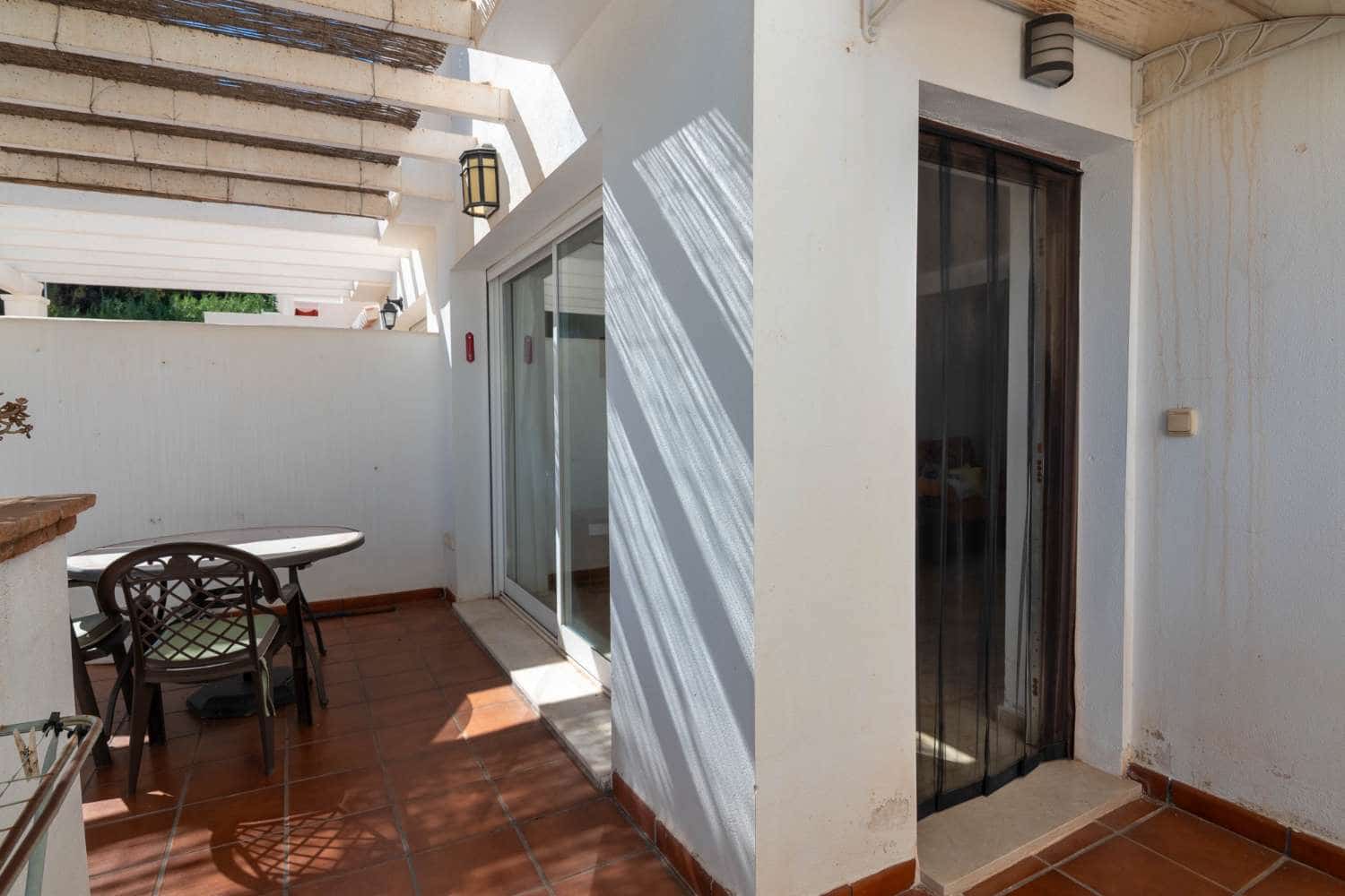 2 Zimmer Reihenhaus zu verkaufen in Salobrena mit Pool Garage - 310.000 € (Ref: 10031560)