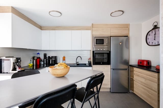 3 slaapkamer Appartement te koop in Salobreña met zwembad garage - € 379.000 (Ref: 10034981)
