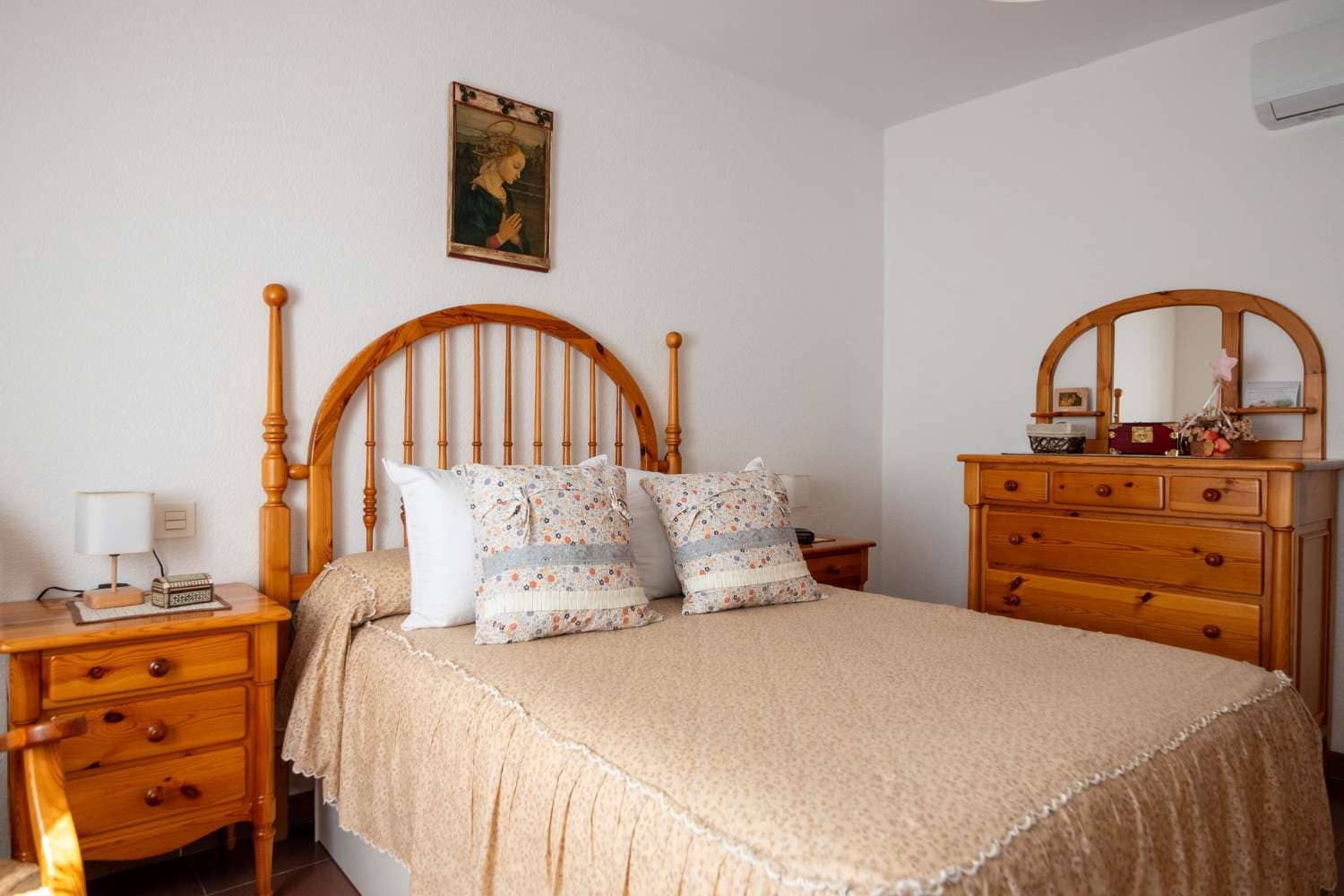 5 chambre Maison de Ville à vendre à Salobrena avec garage - 390 000 € (Ref: 10037831)