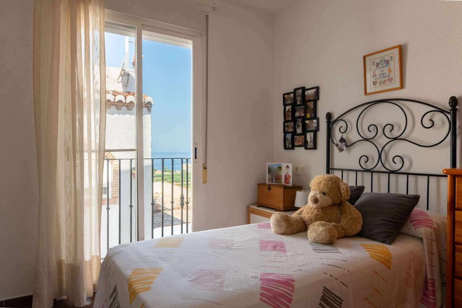 5 chambre Maison de Ville à vendre à Salobrena avec garage - 390 000 € (Ref: 10037831)