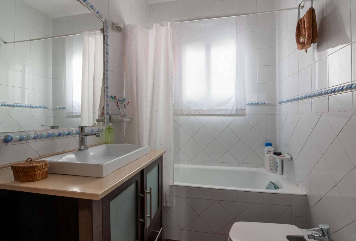 5 chambre Maison de Ville à vendre à Salobrena avec garage - 390 000 € (Ref: 10037831)