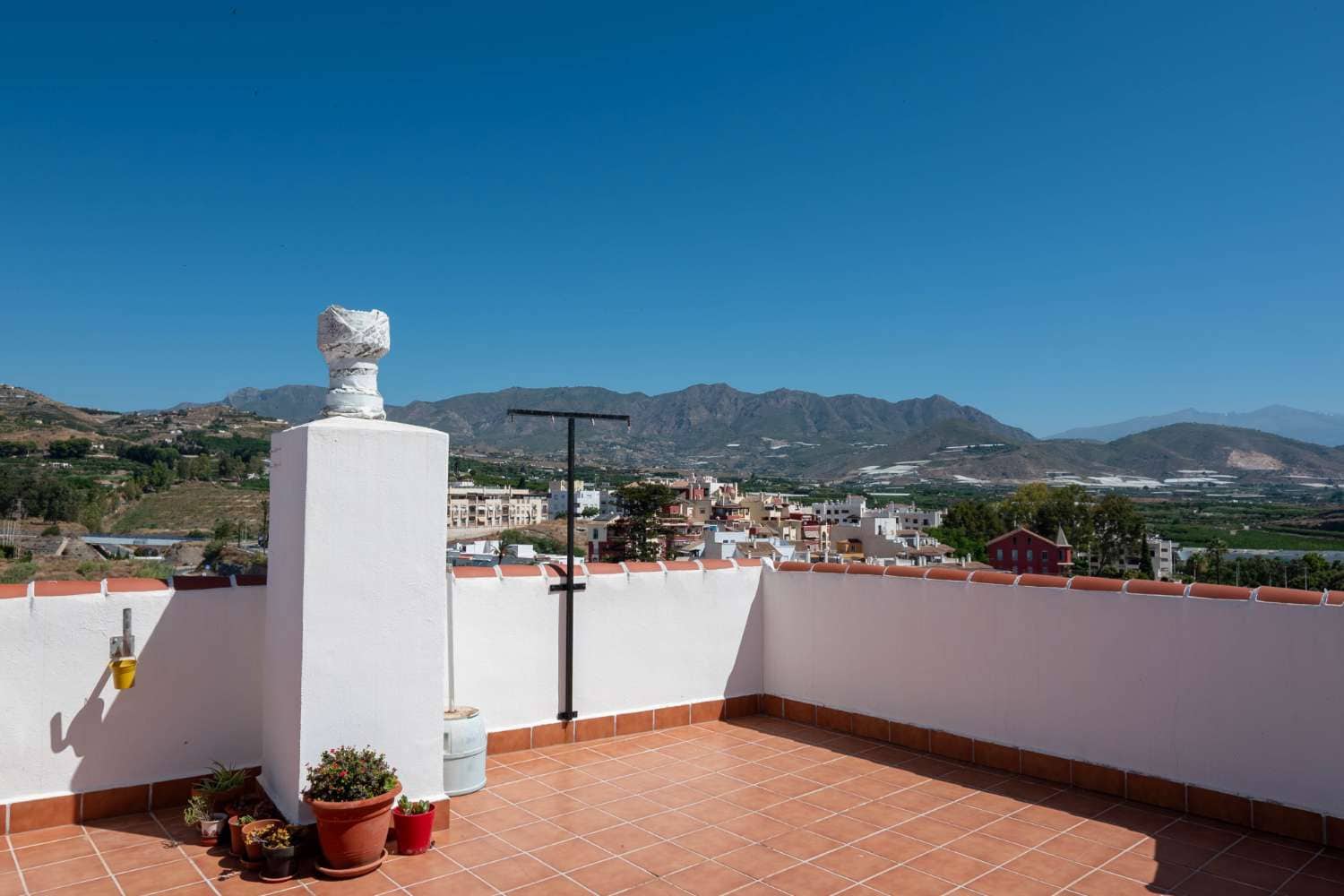 5 chambre Maison de Ville à vendre à Salobrena avec garage - 390 000 € (Ref: 10037831)