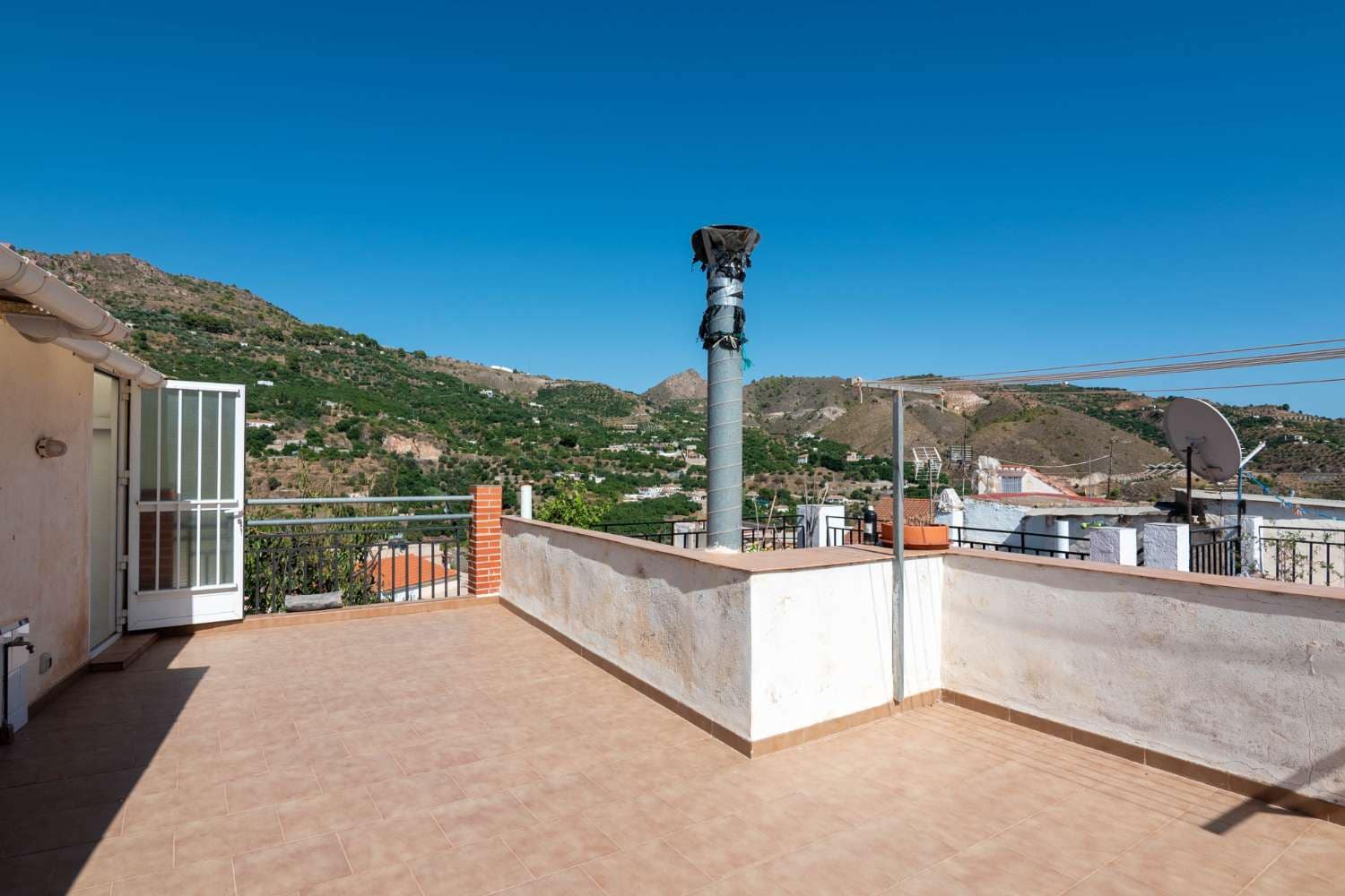3 quarto Casa em Banda para venda em Los Guajares - 83 000 € (Ref: 10040692)