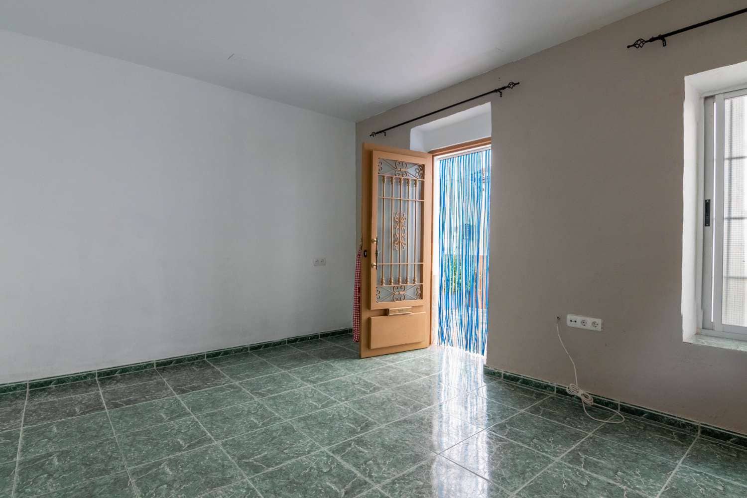 3 quarto Casa em Banda para venda em Los Guajares - 83 000 € (Ref: 10040692)