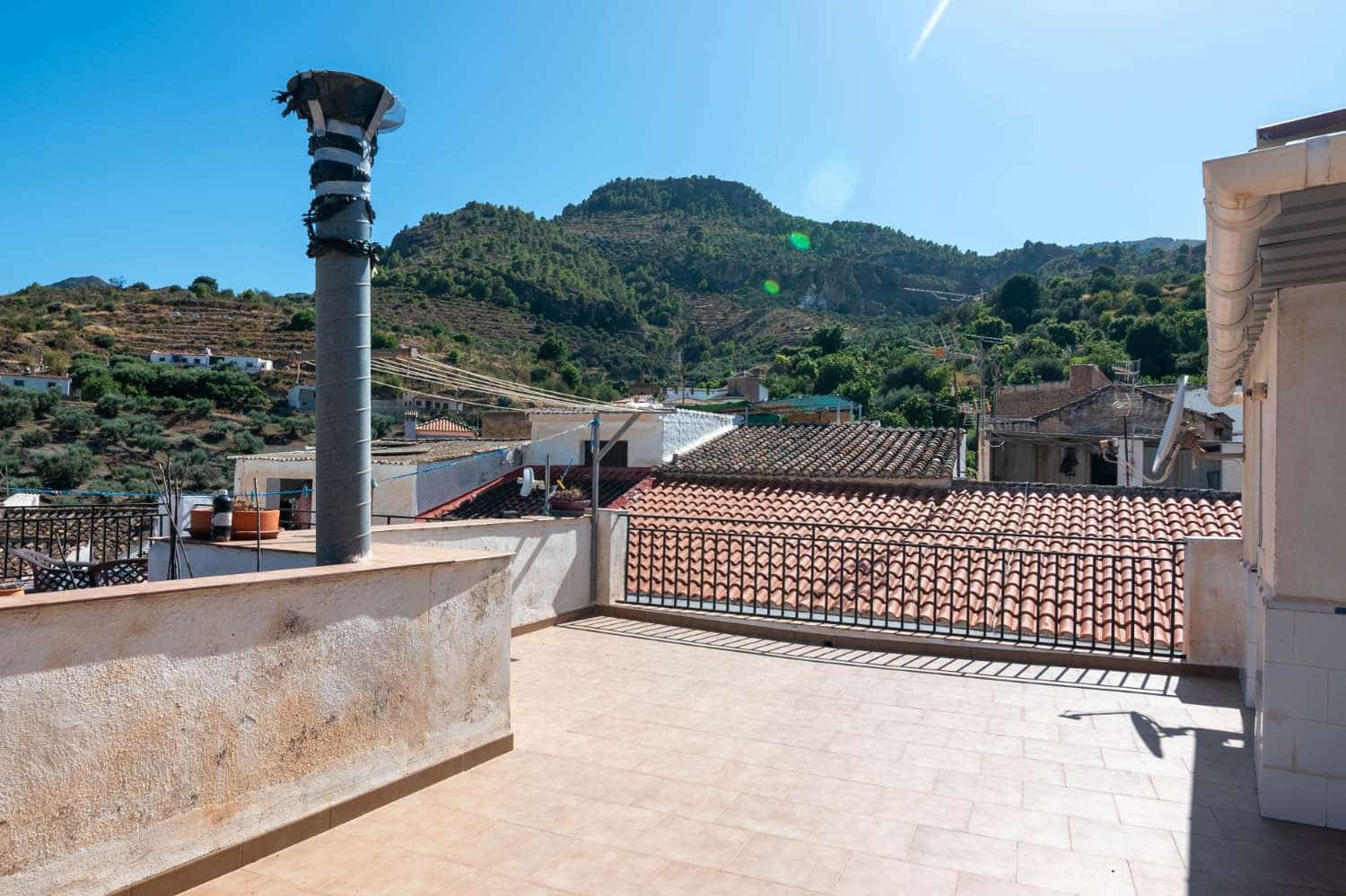 3 quarto Casa em Banda para venda em Los Guajares - 83 000 € (Ref: 10040692)