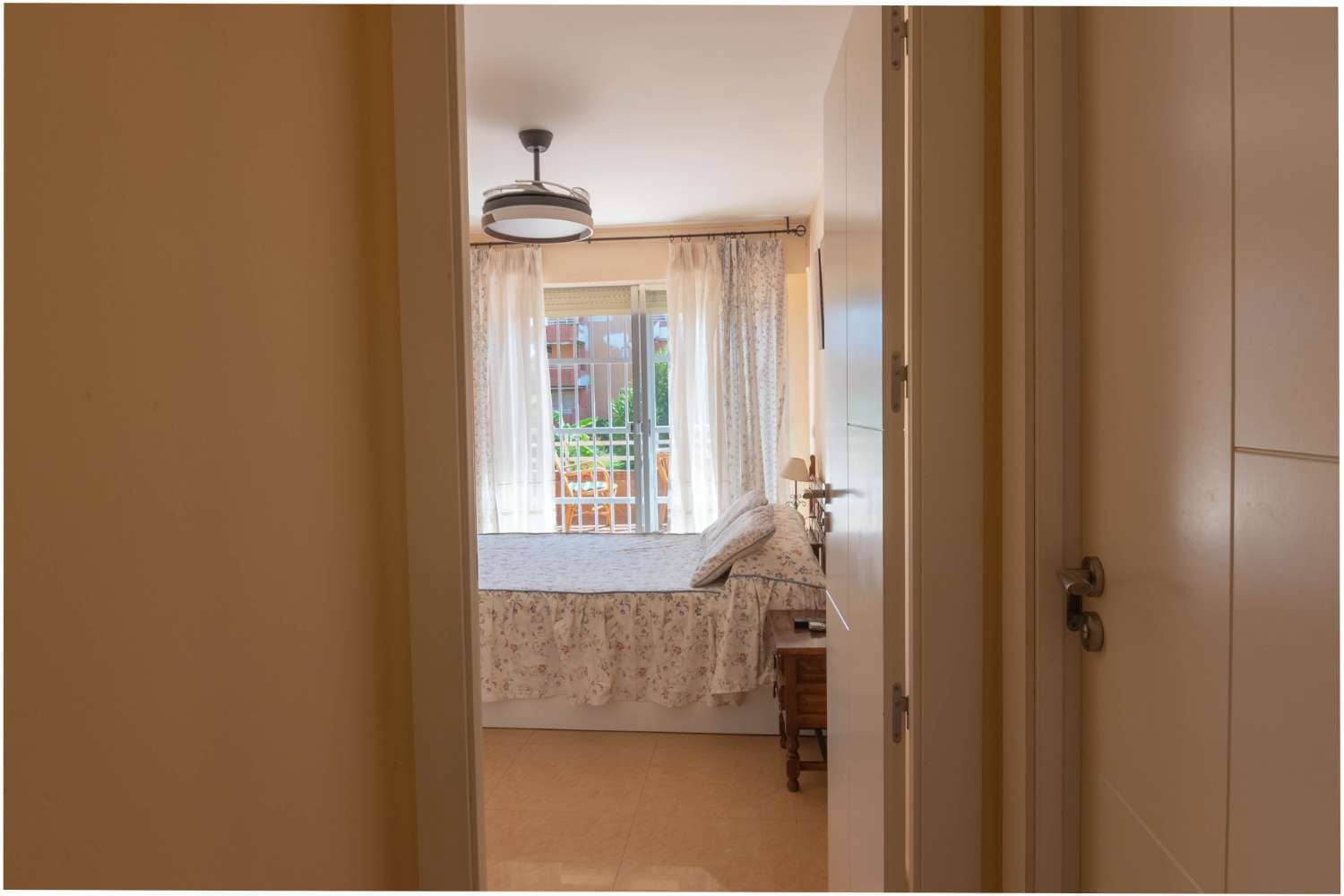 2 sovrum Lägenhet att hyra i Salobrena med pool garage - 750 € (Ref: 10101866)