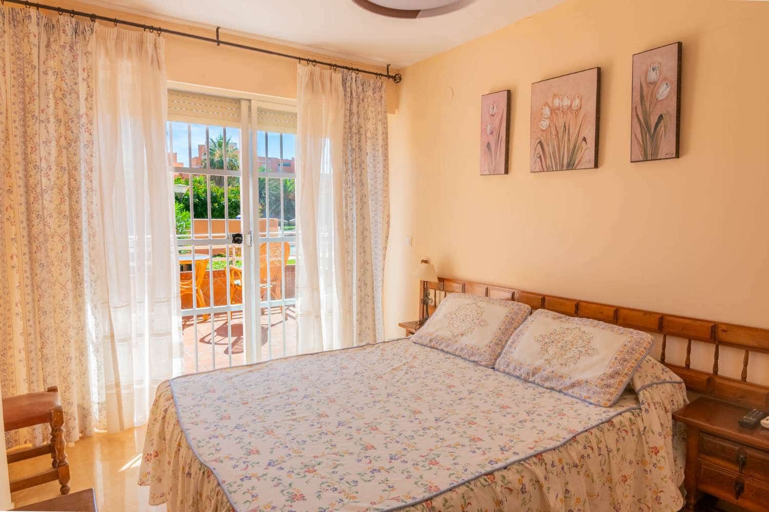 2 sovrum Lägenhet att hyra i Salobrena med pool garage - 750 € (Ref: 10101866)