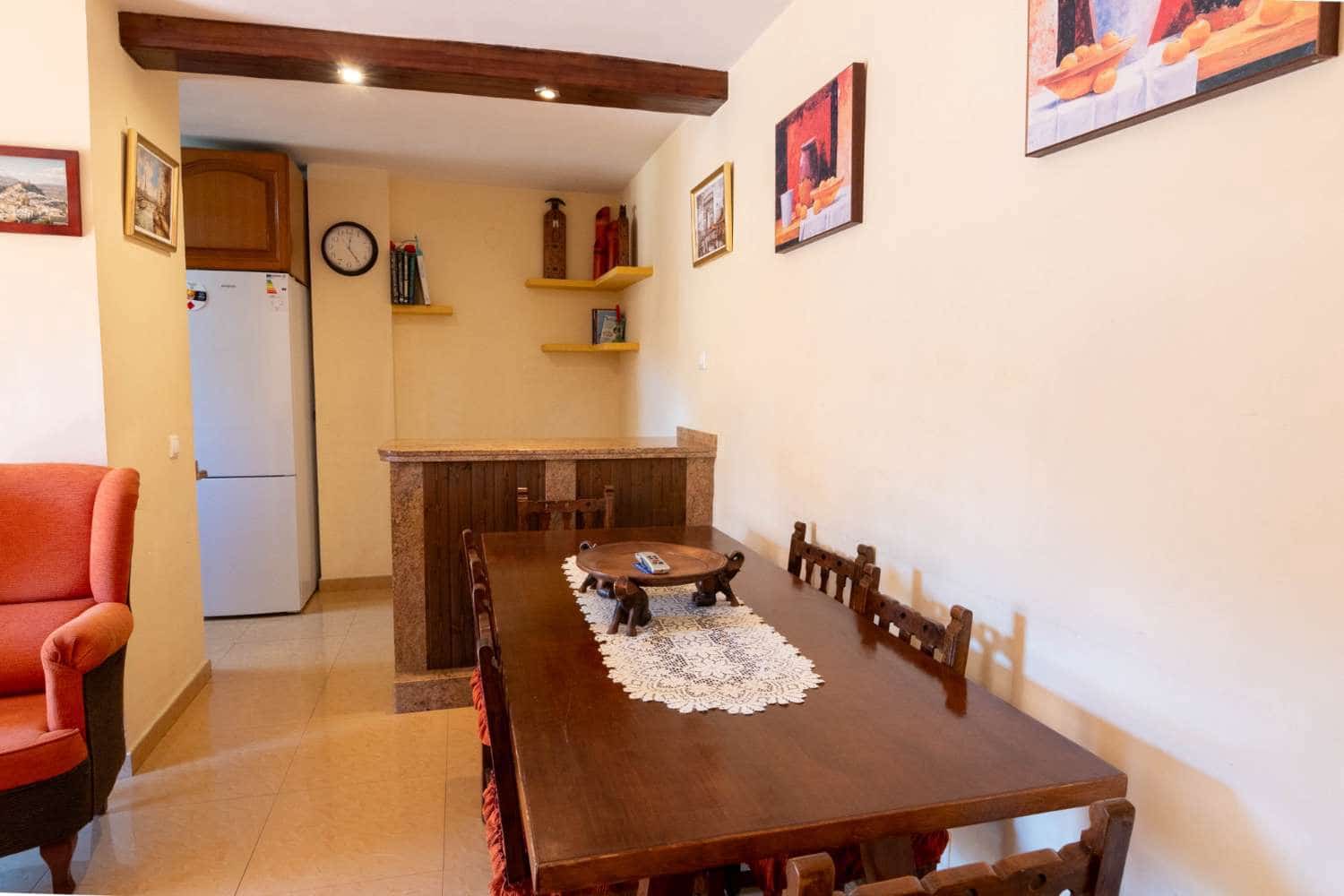2 sovrum Lägenhet att hyra i Salobrena med pool garage - 750 € (Ref: 10101866)